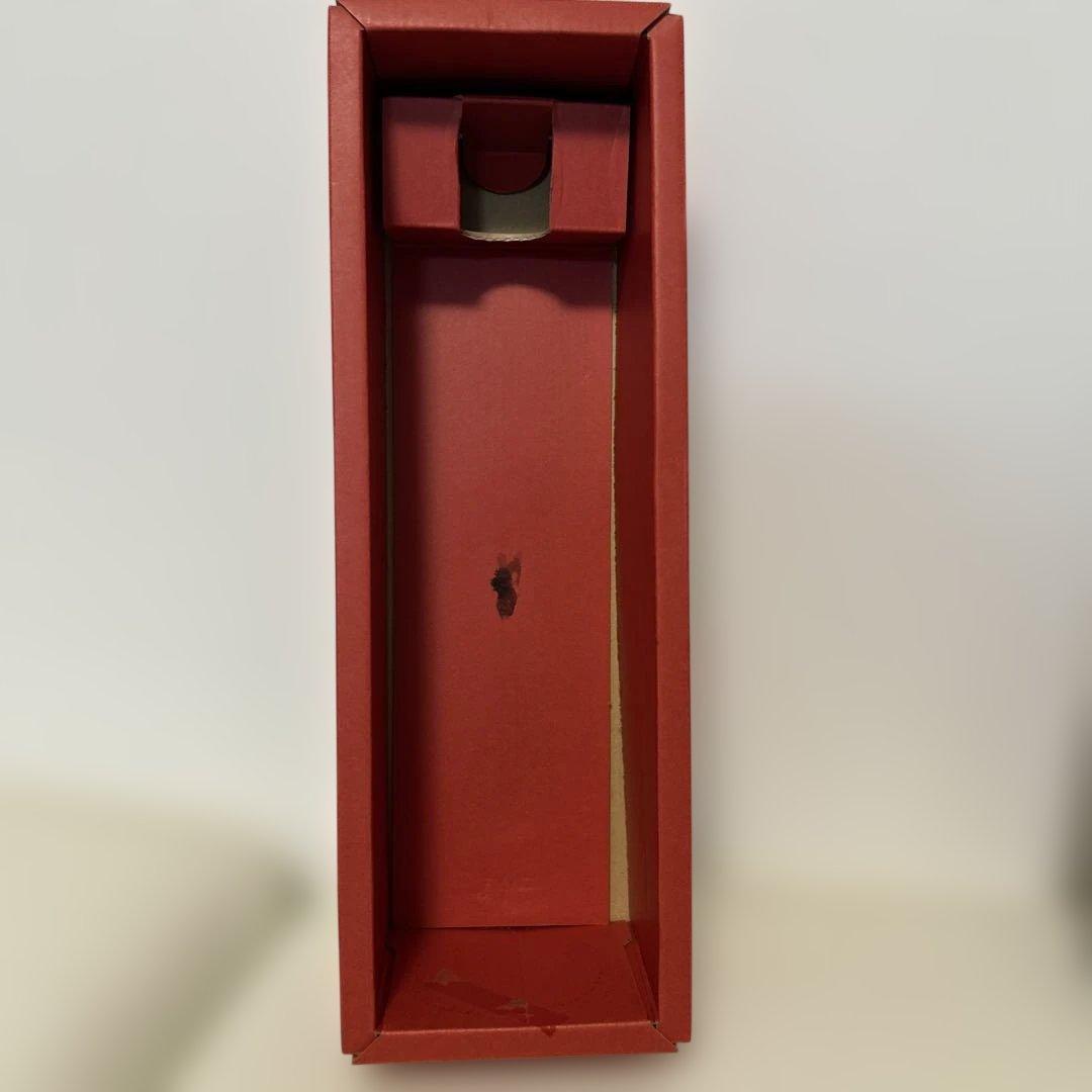 ブルゴーニュ　ボーヌ 1erクリュ レ・ゼプノット 1996