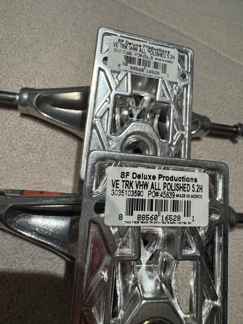 ベンチャー　V-HOLLOW スケートボード トラック5.2HI 堀米　新品