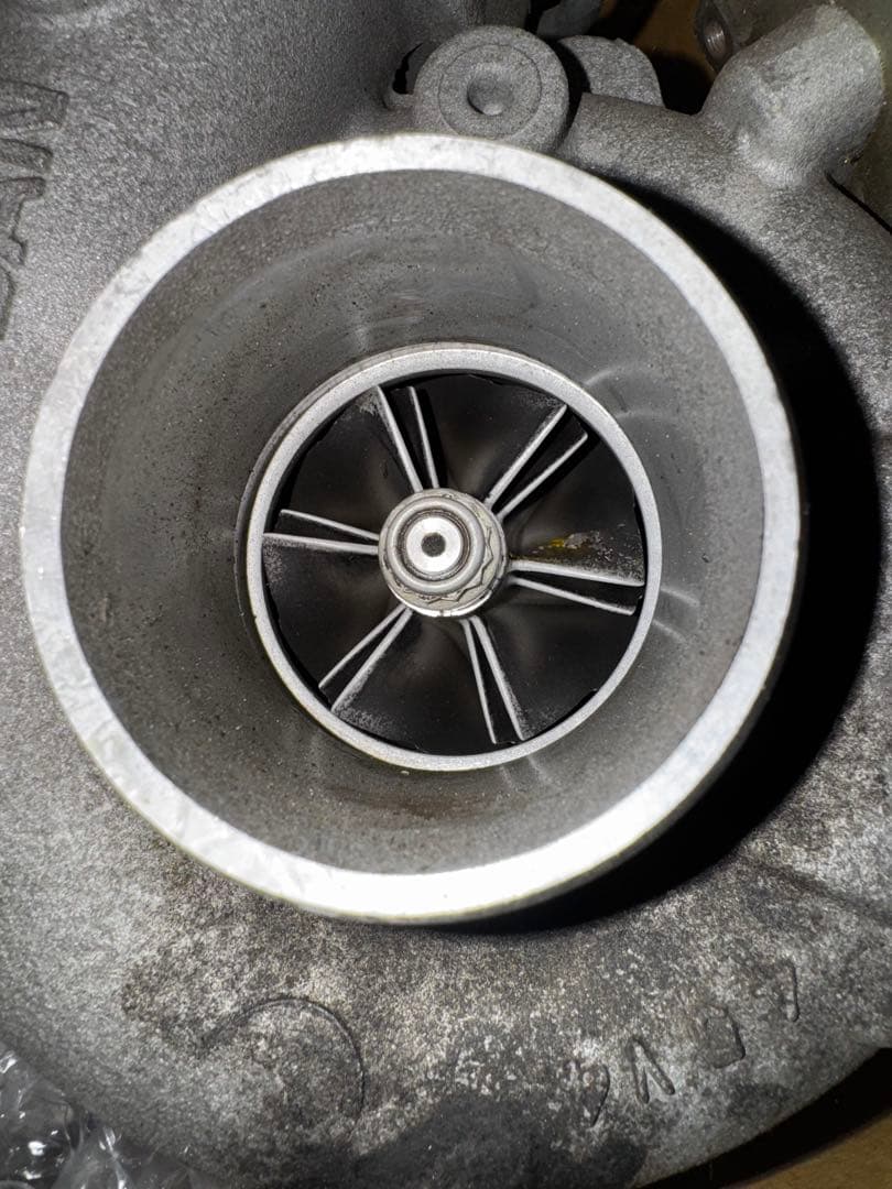 RB25純正　メタルタービン