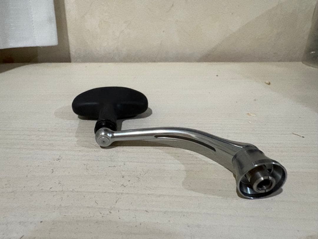 ★☆ダイワ　18 イグジスト　4000 CXH ハンドル　超美品