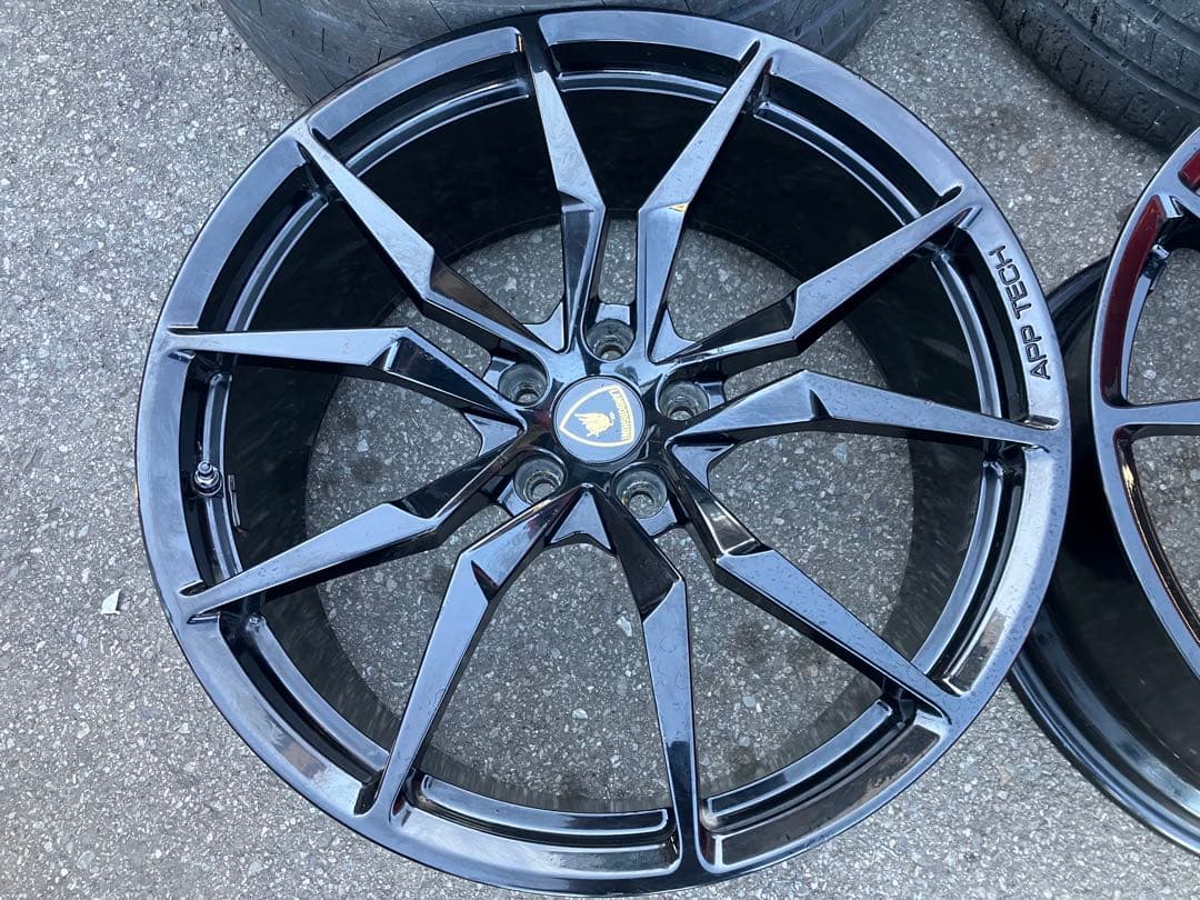 ランボルギーニ アヴェンタドール 純正20.21ホイール