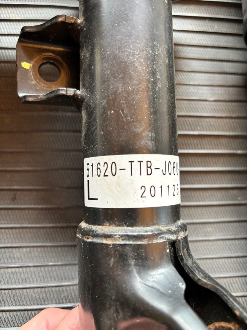 N-BOXカスタム JF4 新車外しサスペンション