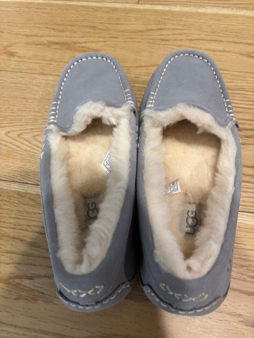 アグ アンスレー UGG モカシン ライトグレー　24cm