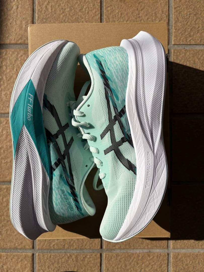 ASICS ランニングシューズマジックスピード4 25.0㎝