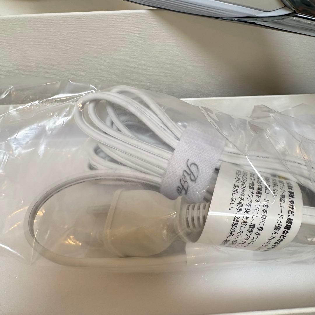 ReFa リファ　パワーストレートアイロン　プロ　ホワイト⭐︎新品未使用