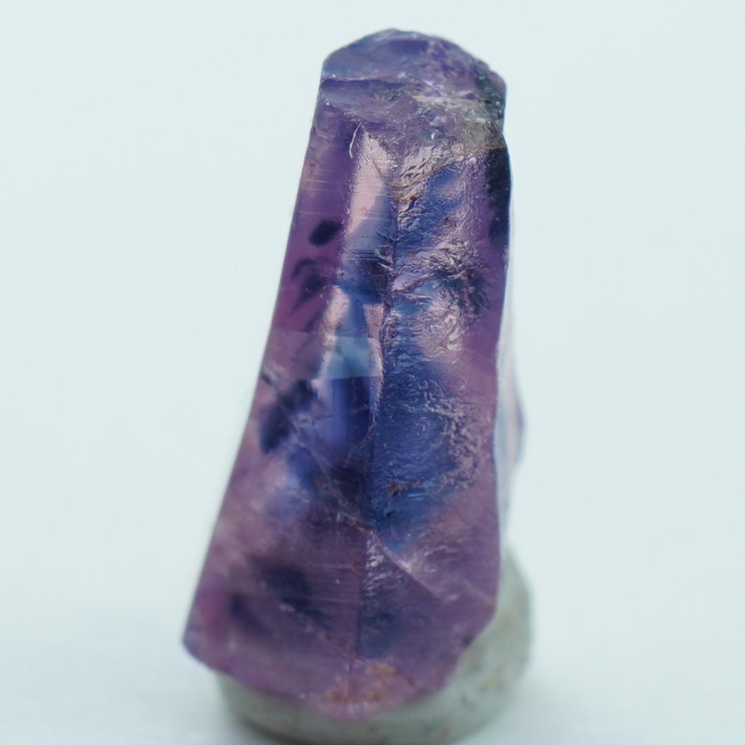 ウインザサファイア　結晶　タンザニア産