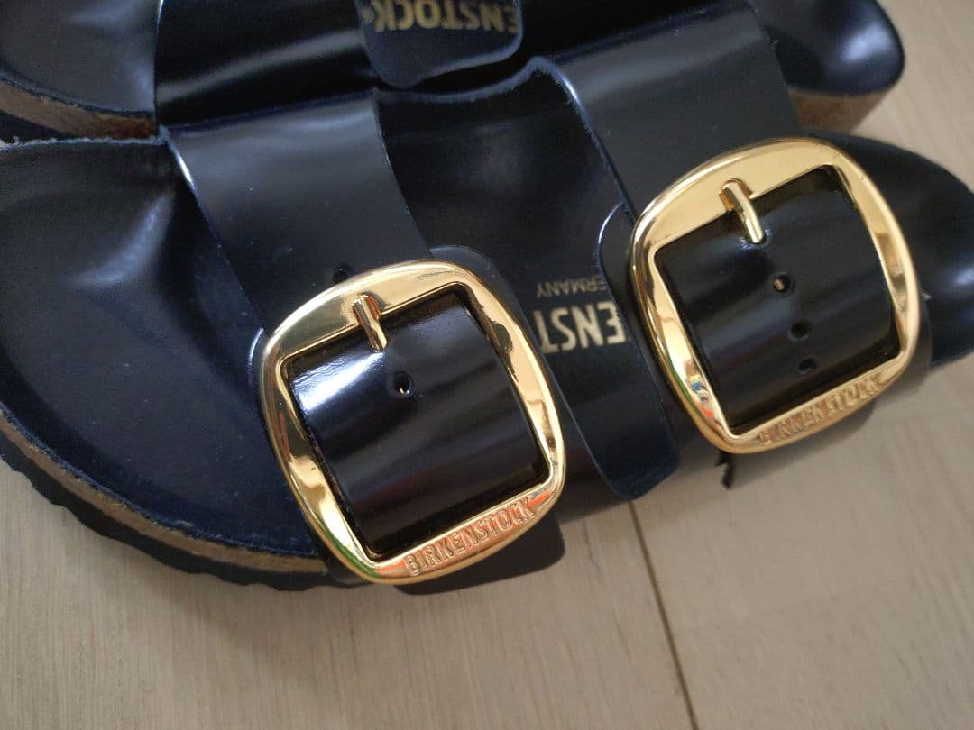 BIRKENSTOCKアリゾナエナメルゴールドバックル36 23