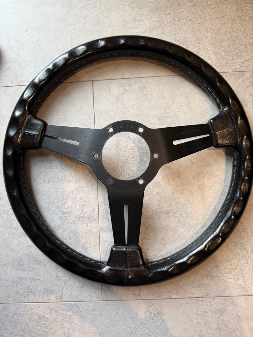 ナルディステアリング　　黒レザー