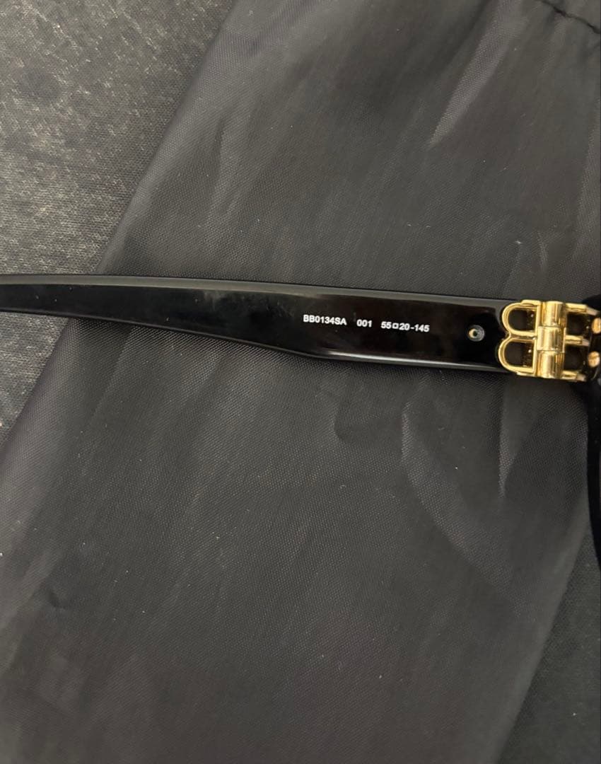 バレンシアガ　サングラス