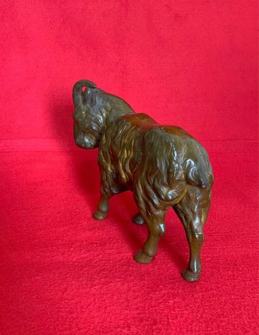 山羊の置物　金運　財運　大入　商売繁盛◆羊の様に群れをなしてやってくるとの事です