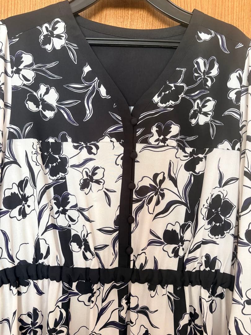 【グレースコンチネンタル】バイカラープリントティアードワンピース⭐︎38