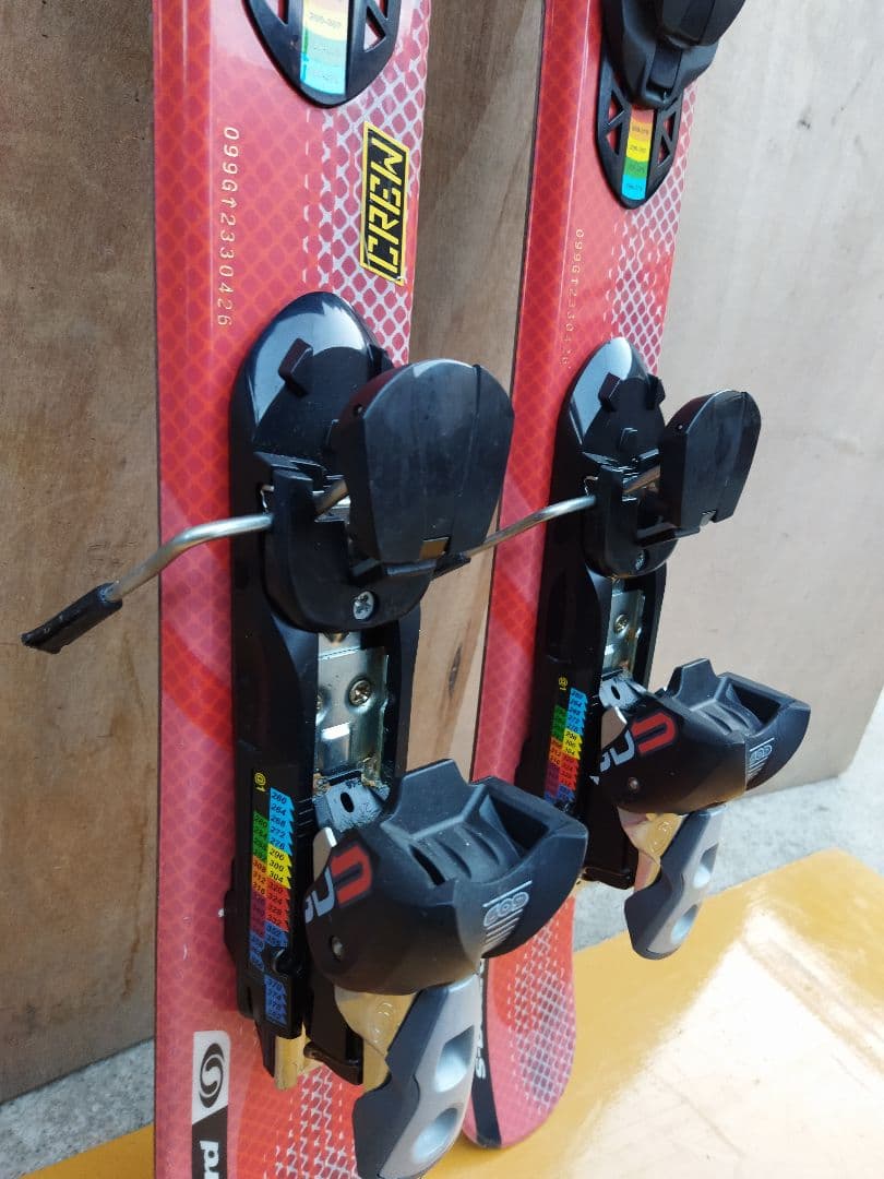 サロモン　SALOMON　S−board ショートスキー　板　赤　レッド