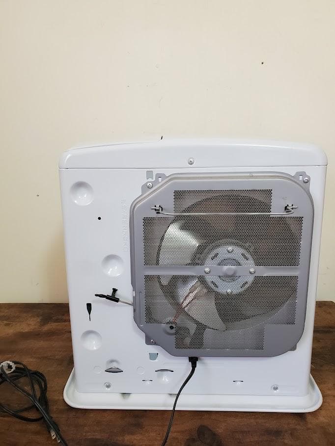 2022年 ダイニチ　ブルーヒーター　FW-4222NC 石油ファンヒーター