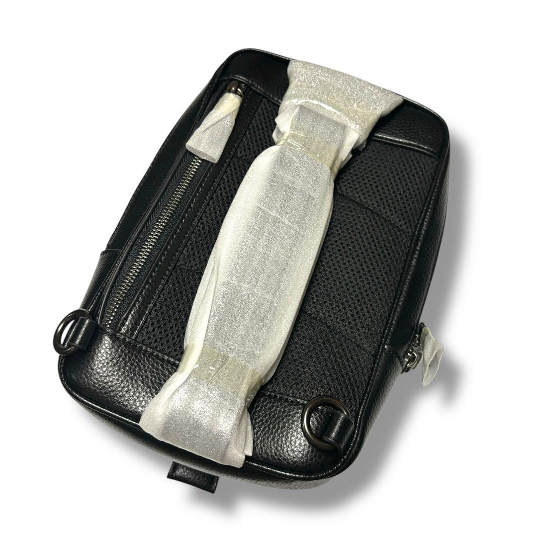 【新品タグ有】COACHコーチ メンズバッグ CM380 ボディーバッグ
