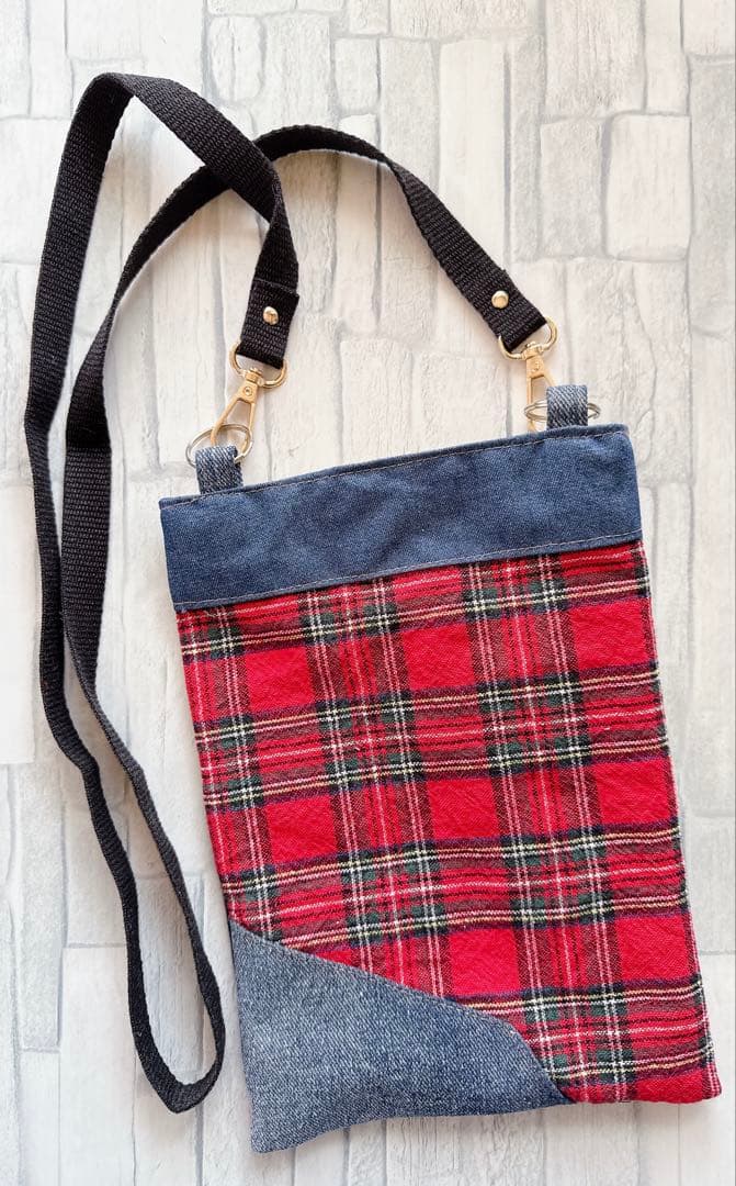 専用　ハンドメイド　刺繍　ダックス　ボストンテリア　キーホルダー