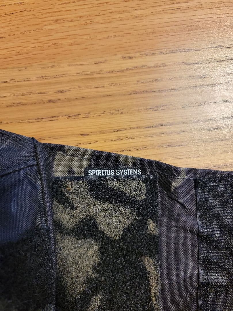 実物Spiritus Systems RAID Cover Flux