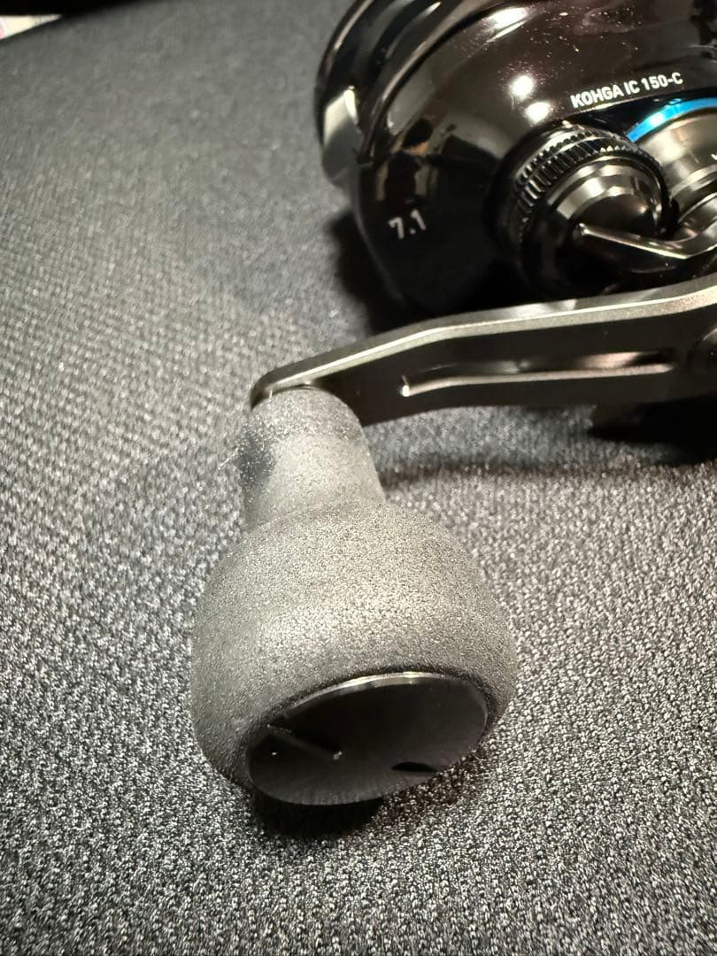 【ほぼ新品】ダイワ 25紅牙IC 150H-C★0.8号300m付き