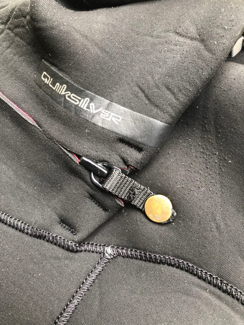 クイックシルバー　フード付きブラック