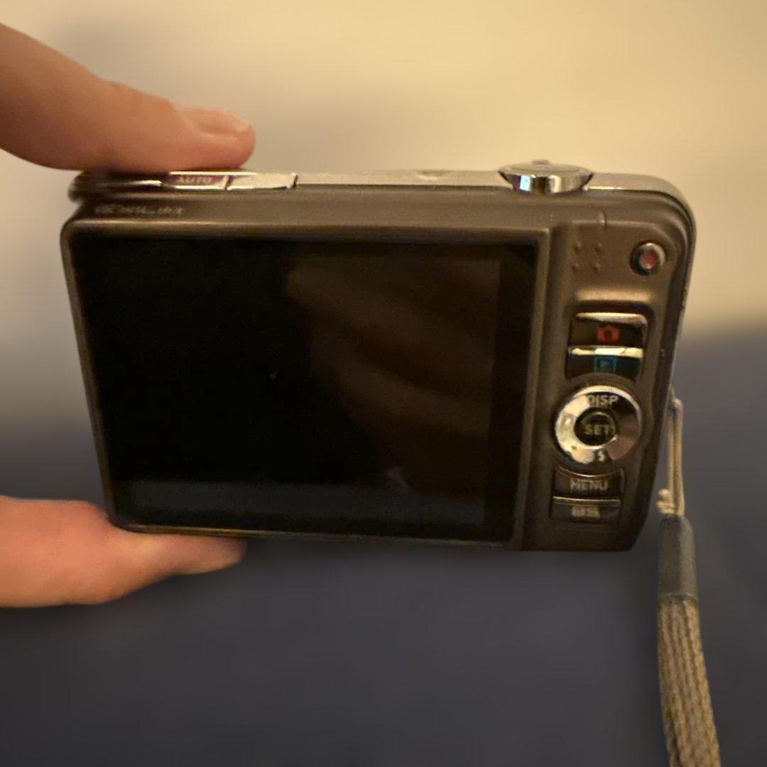 CASIO EXILIM EX-H15 1 4.1MP 10倍ズーム　動作確認済