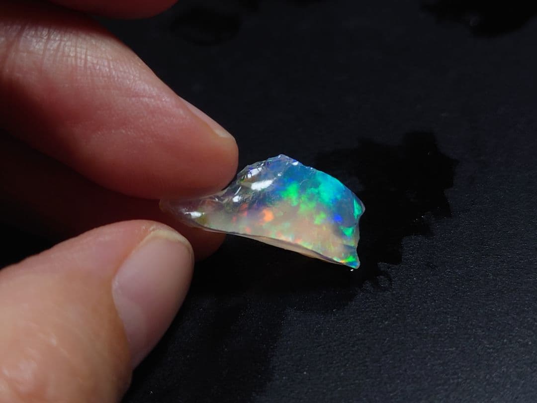 エチオピアウェロ産　チョークオパール　鉱物標本　原石　ポッチ