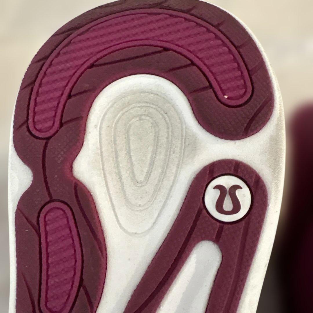 ルルレモン　トレーニングシューズ　マゼンタパープル /7.5