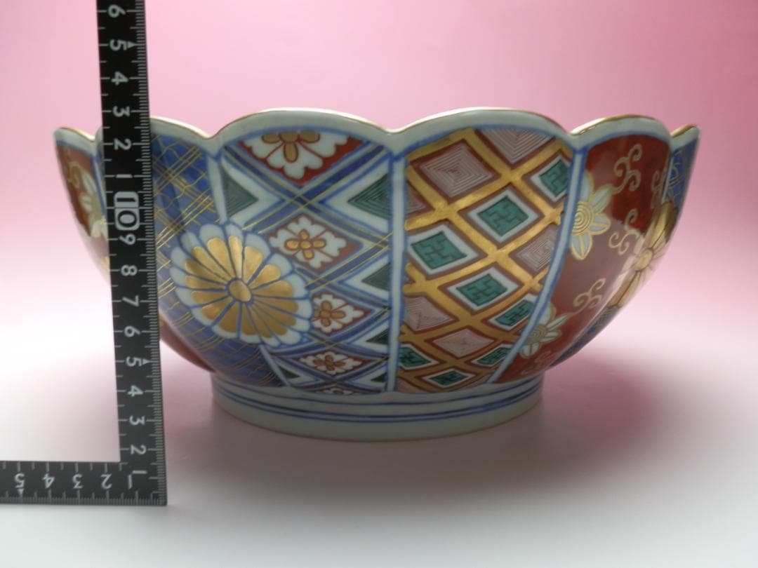 大聖寺伊万里 色絵 金彩 菊紋 菊形 特大鉢 奇玉宝鼎之珍銘 MO71208