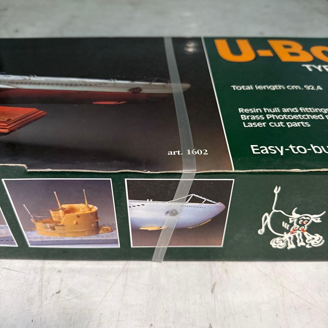 AMATI U-Boat 47 Type VII B 1936 木製模型キット