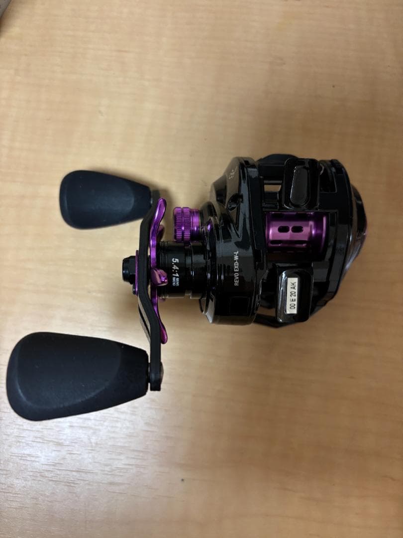 レボEXD W-L REVO EXD 左用　アブガルシア　ベイトリール