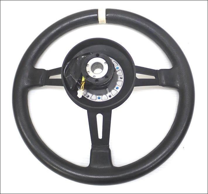 momo ステアリング 35φ ディープコーン