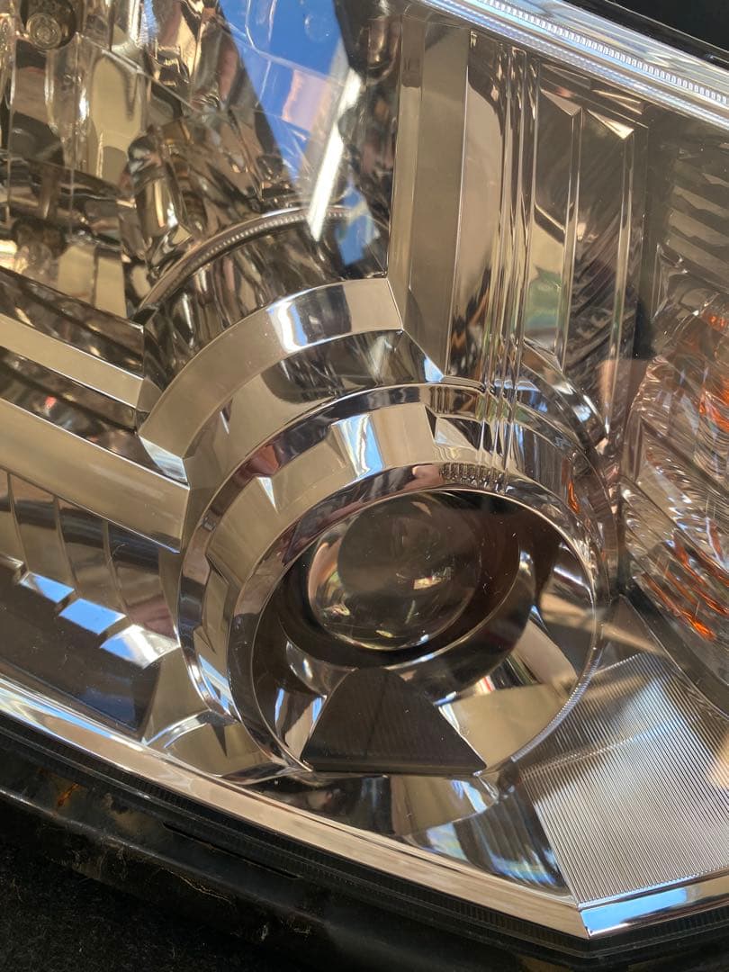 デリカD5 前期 純正HIDヘッドライト 左右セット