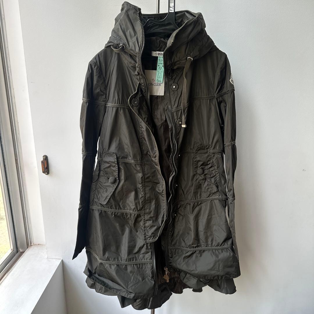 モンクレール　ALBATRE