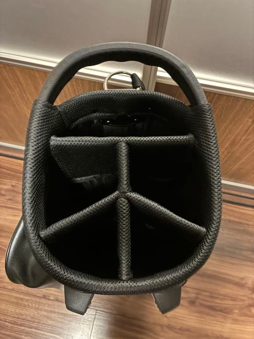 【ほぼ未使用】マスターバニーエディション　キャディバッグ　2025年モデル