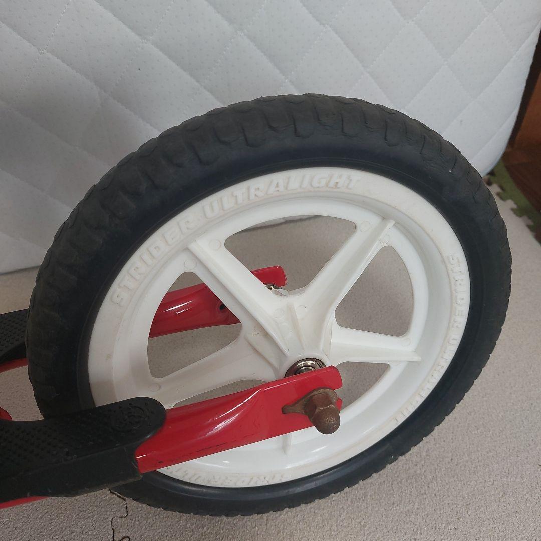 ストライダー スポーツモデル 赤 タイヤカスタム