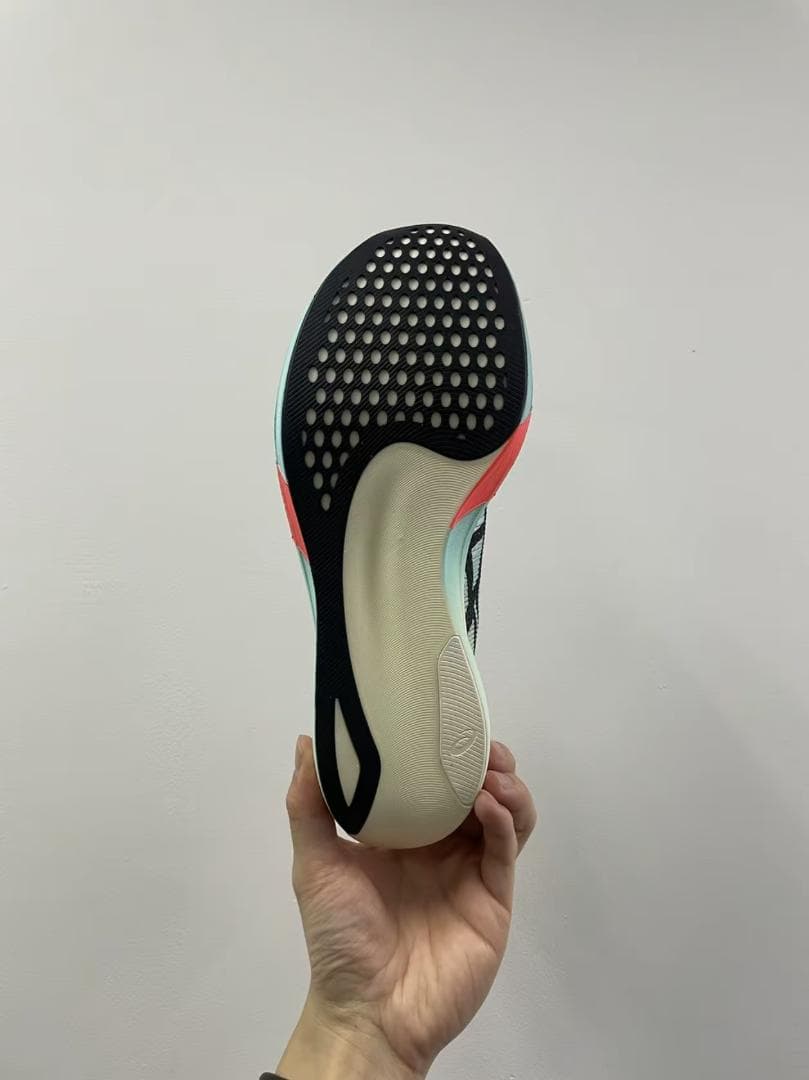 アシックス メタスピードエッジパリ 26.5cm