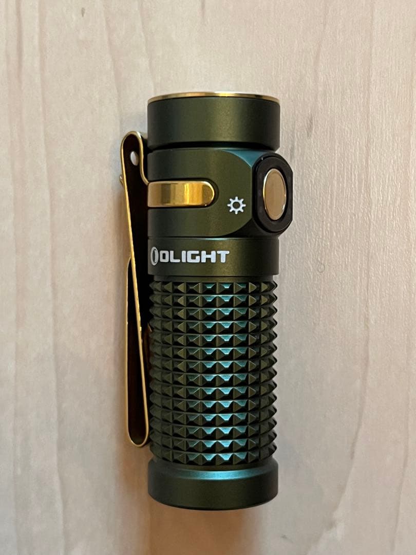 OLIGHT Baton 4 グリーン　充電式フラッシュライト　未使用