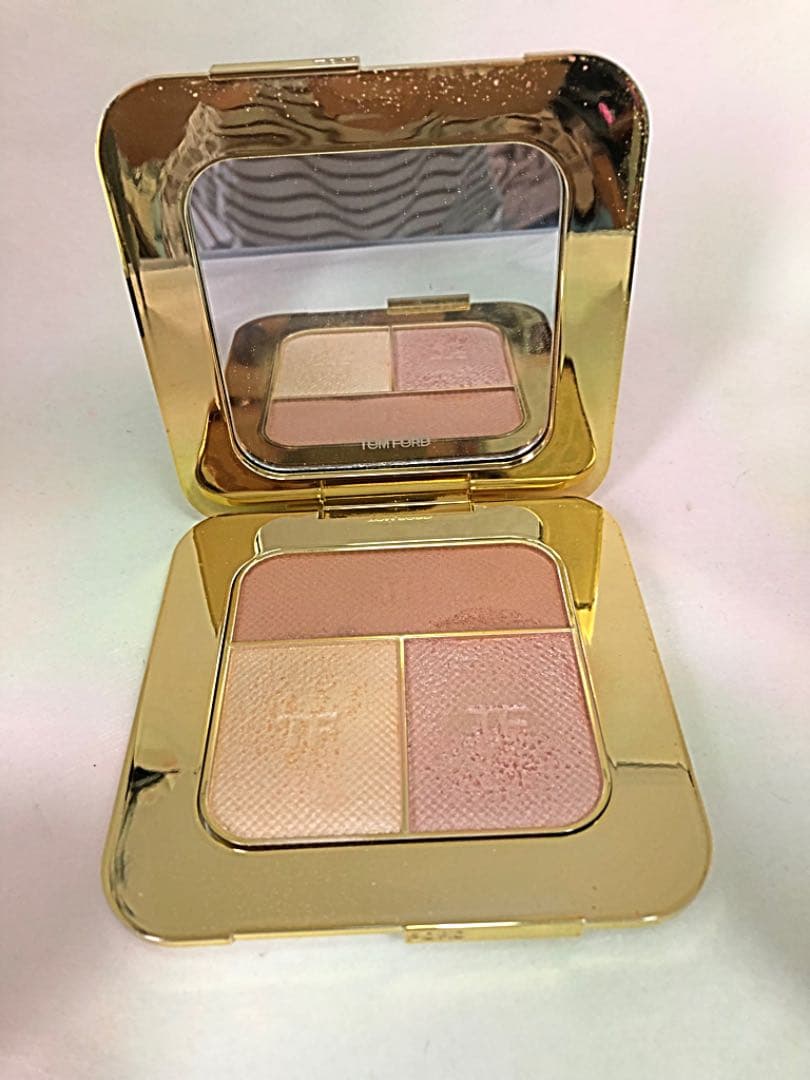 【03Aバスク】ソレイユ コントゥーリング コンパクト 19g