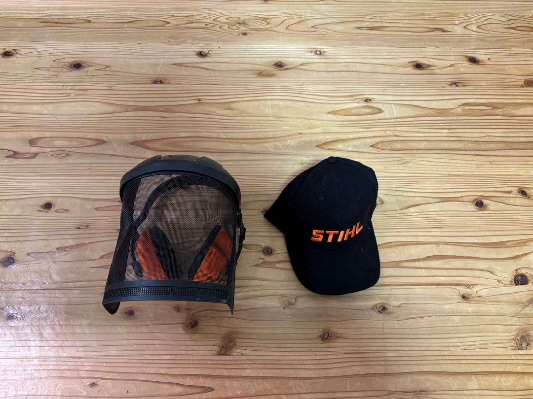スチール　stihl チェーンソー作業着　チャップス　ブーツ　薪ストーブ　林業
