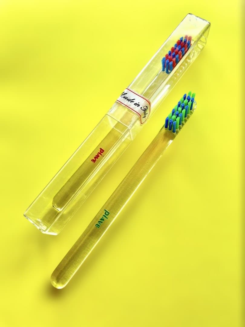 廃盤品F.スタルクのアート歯ブラシDr.kissのセットとPIAVE社の歯ブラシ