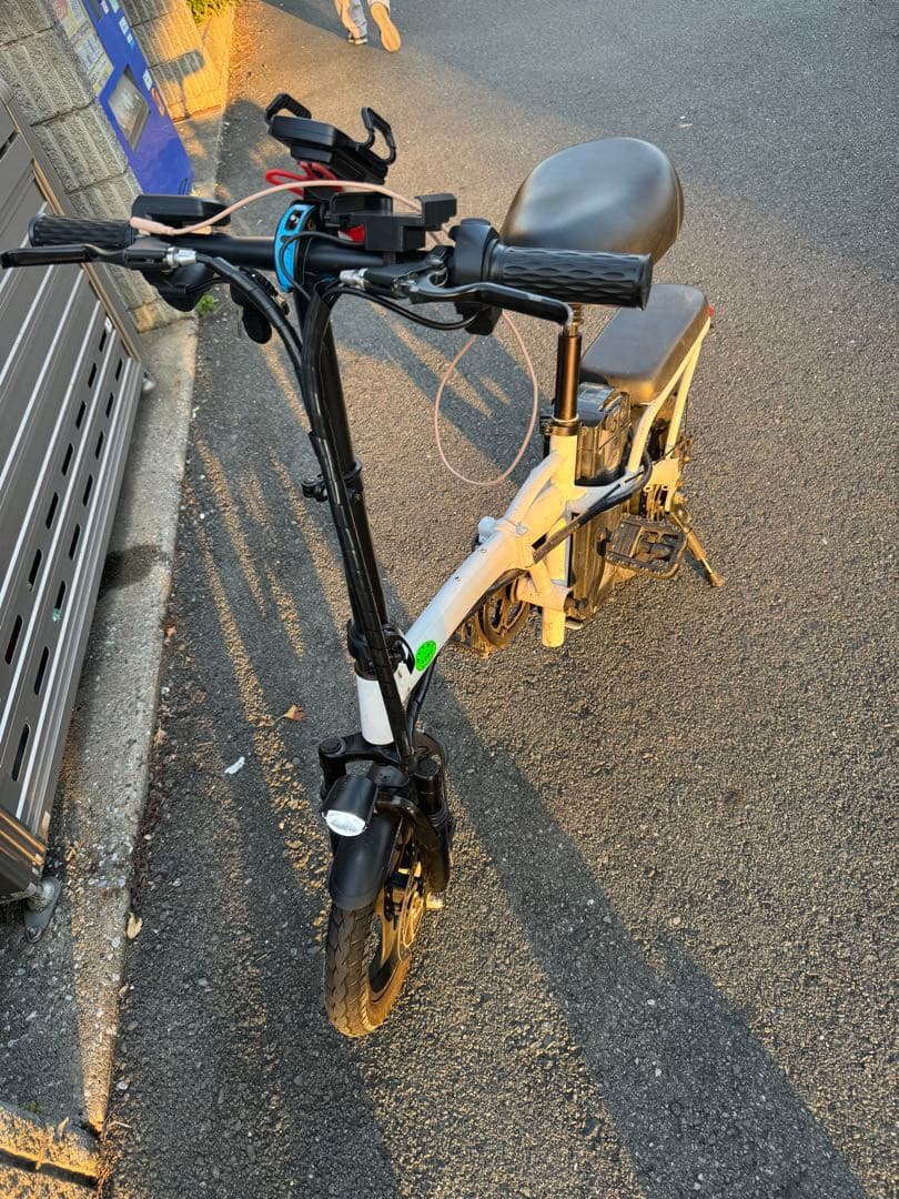 モペット　最高速度37km/h最高走行距離35km