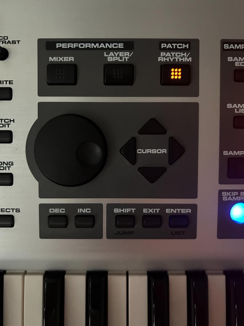 Roland ローランド　FANTOM-X6 シンセサイザー