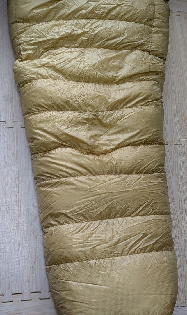 b*l様 イスカ　ISUKA エアプラス 630　シートゥーサミット Evac2