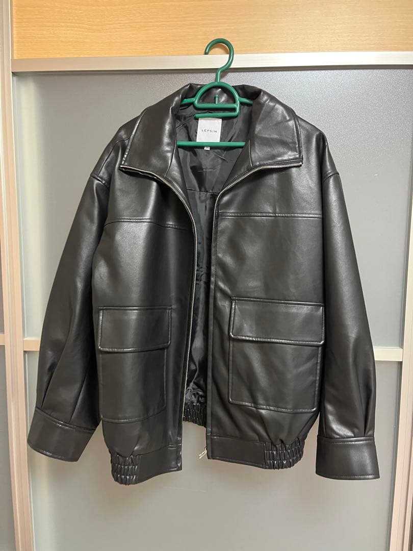 あみ⭐︎フェイクレザーブルゾン　レプシィム LEPSIM ブラック
