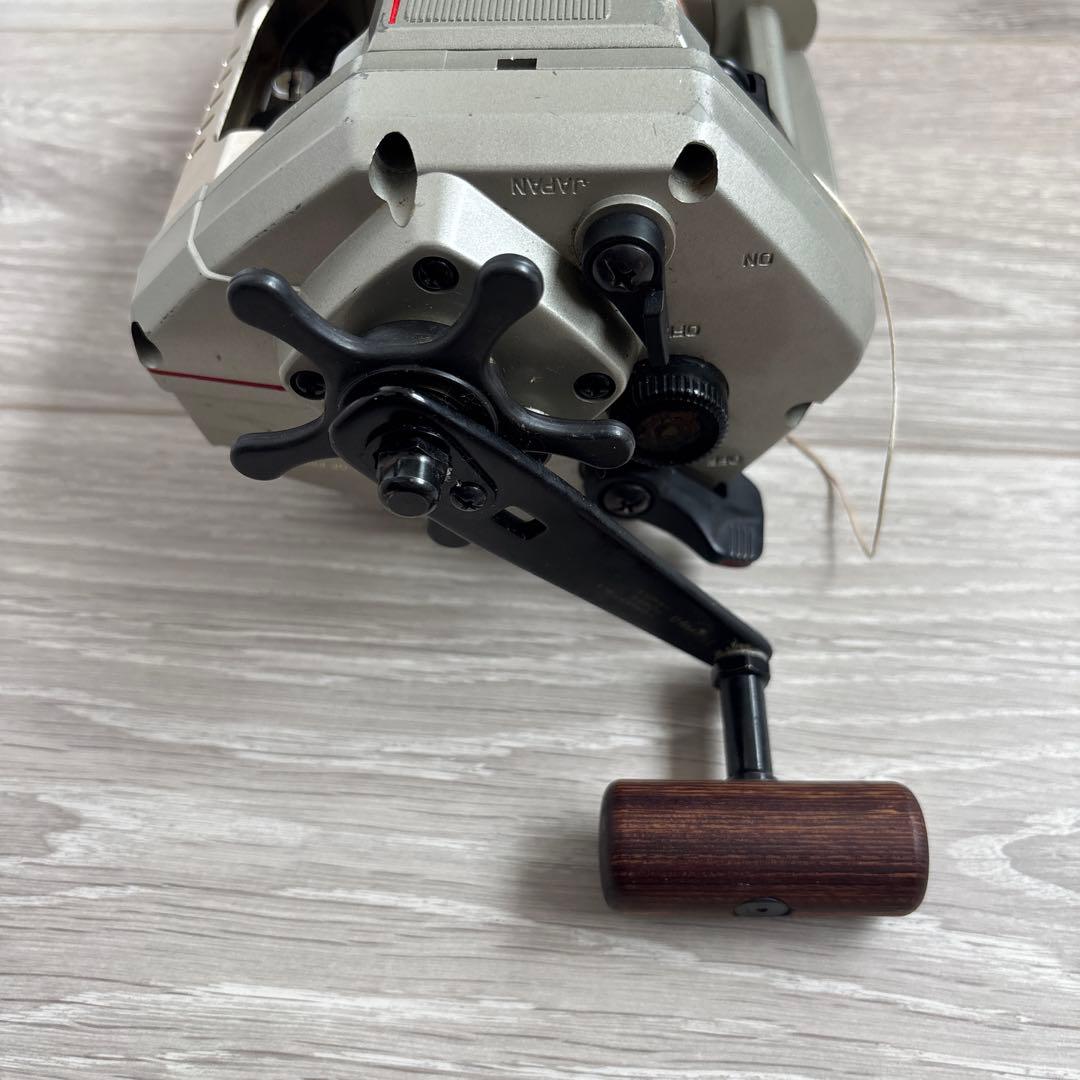 ダイワ 電動リール 船釣りdaiwa tanacom ss-80