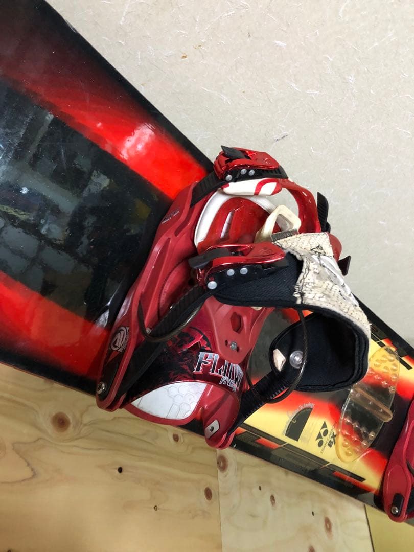 最終値引き　ヨネックススノーボードビンディングセットYONEX