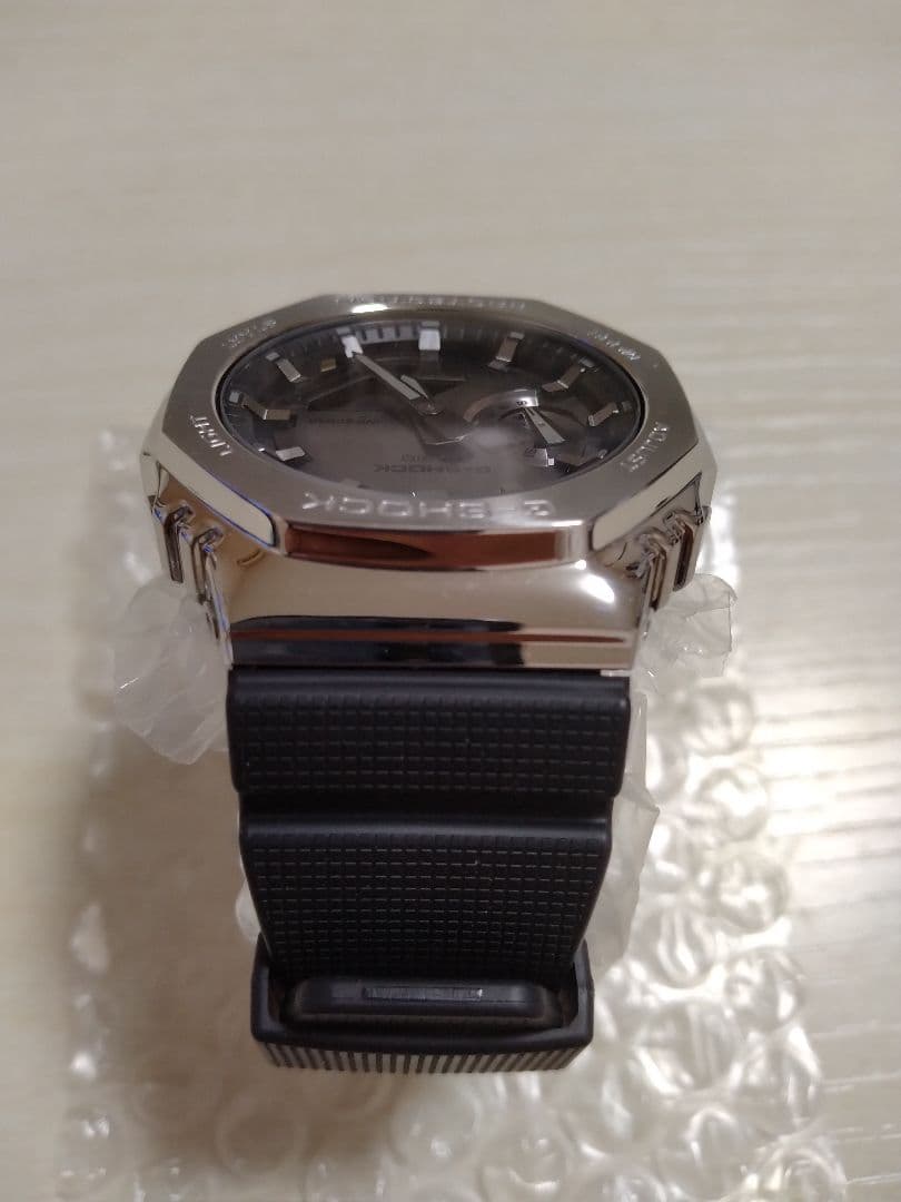 （40）【最終価格、美品】G-SHOCK　シルバー　GM-2100 カシオーク