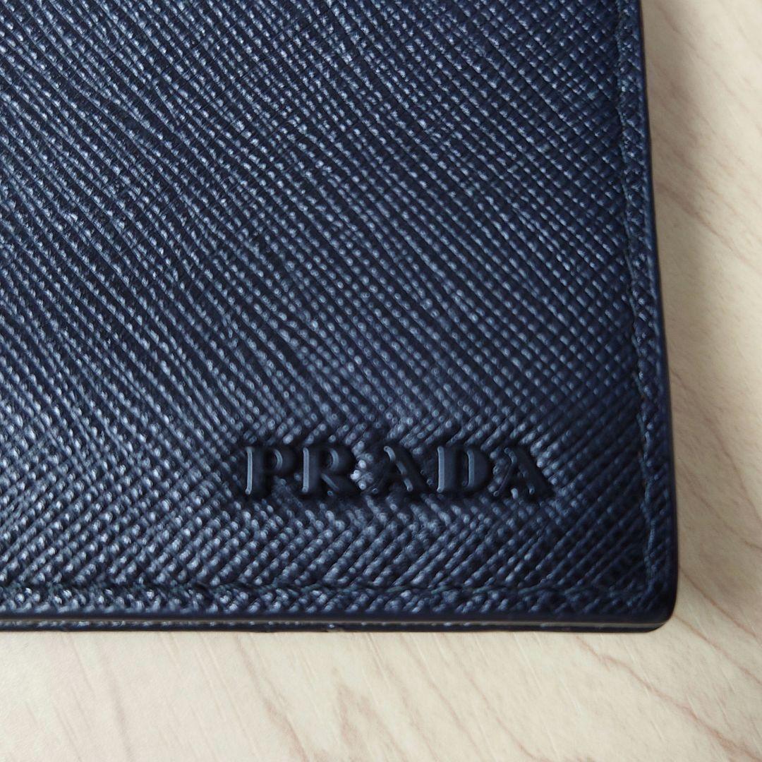 PRADA　カードケース 名刺入れ