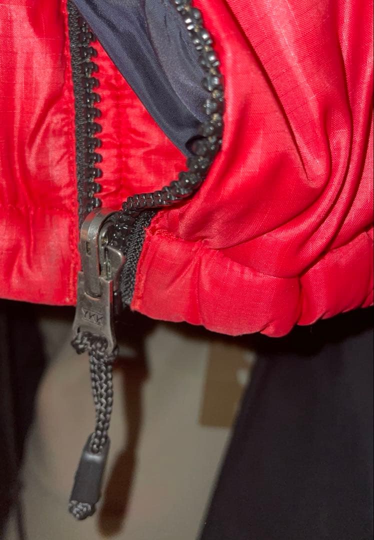 THE NORTH FACE ダウンジャケット NF002YO 赤黒