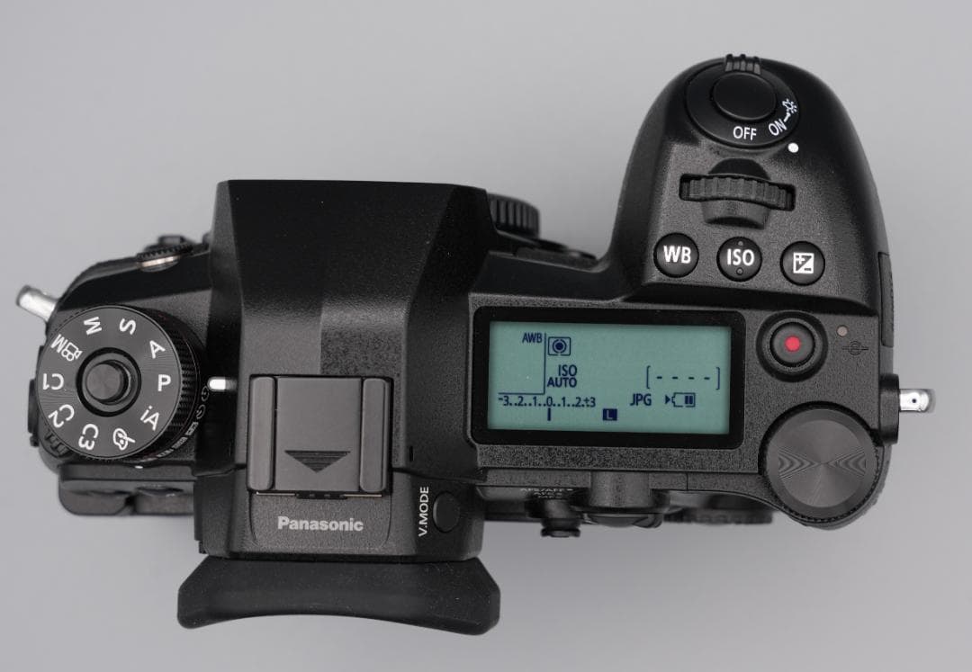 【美品】　LUMIX DC-G9　G9 PRO ボディ シャッター数　約3733