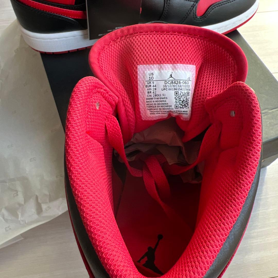 最終値下げ！ナイキ エアジョーダン 1 ミッド ブレッドブラックレッド