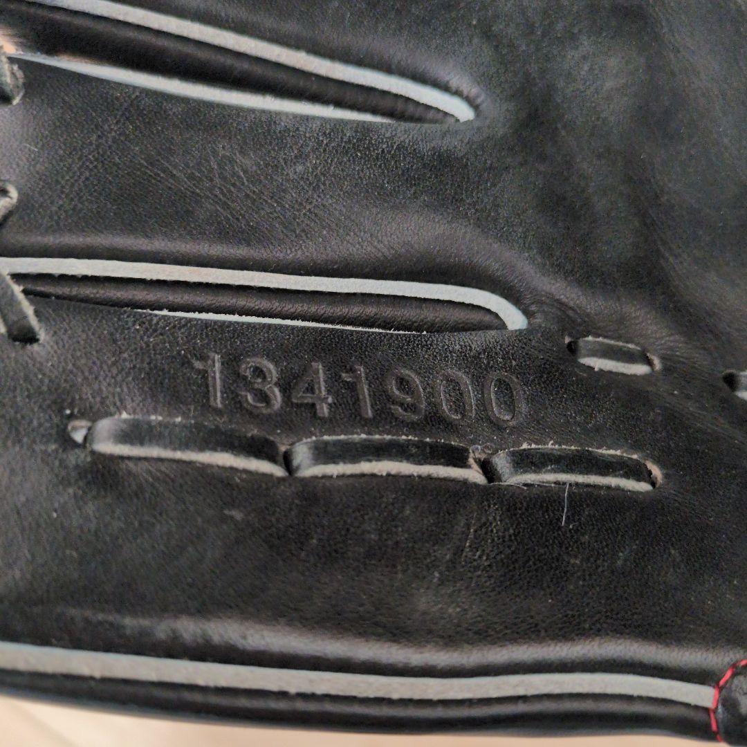 Under Armour 硬式用グローブ 　ジュニア用(左利き)